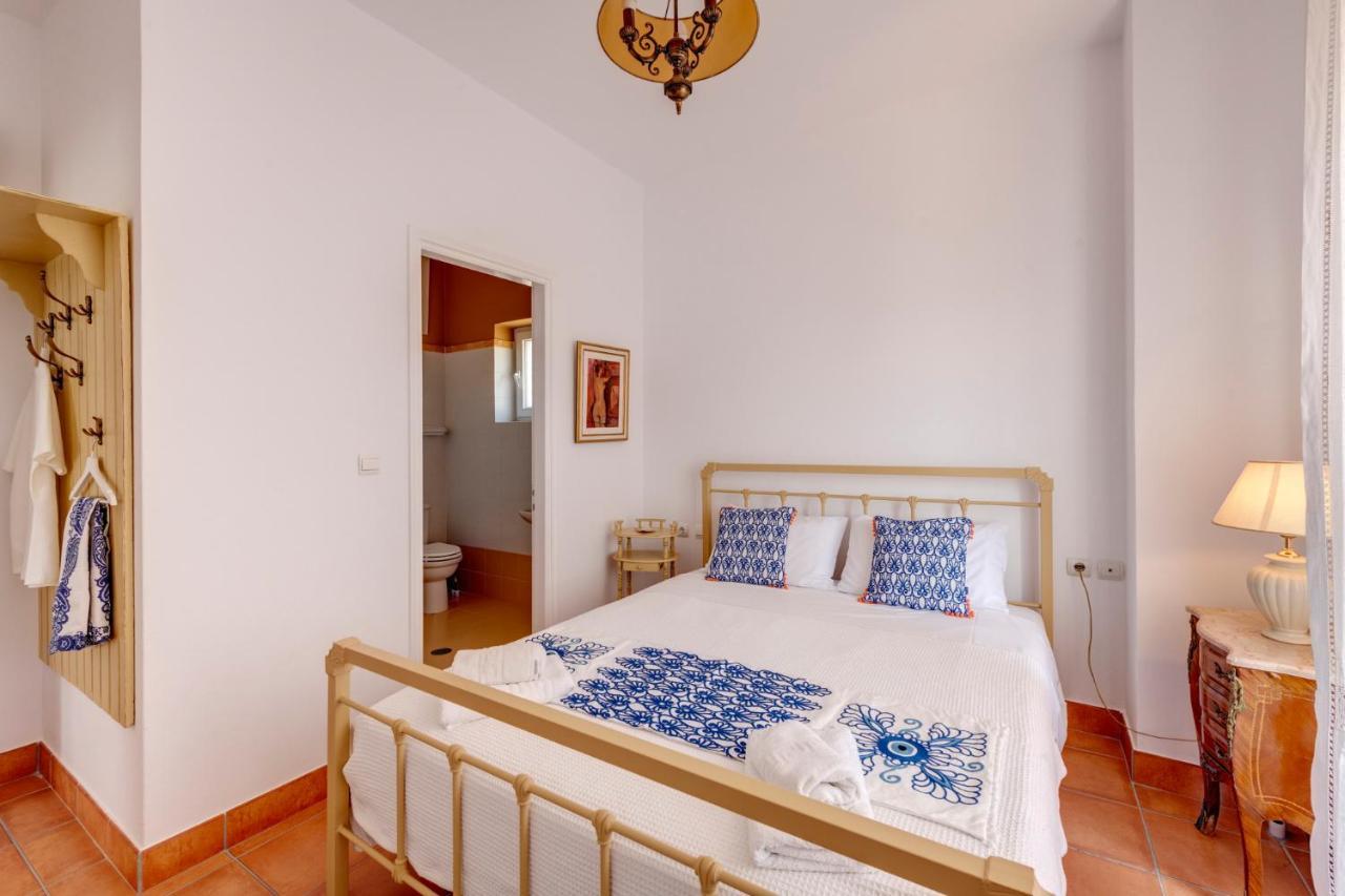 Cycladic Aura - Traditional Holiday Cottage Finikas  Exteriör bild